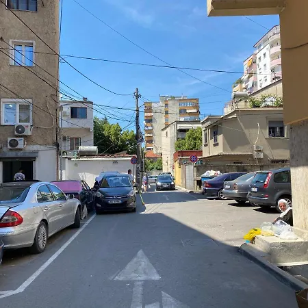 Modern And Classic 2-Bedroom Unit Apt. In Tirana