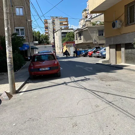 Apartamento Modern And Classic 2-Bedroom Unit Apt. In Tirana Tirana