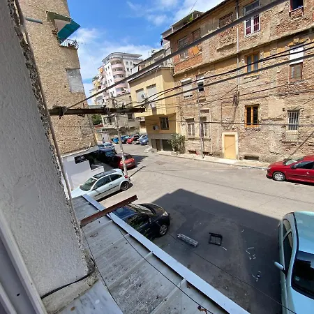 Modern And Classic 2-Bedroom Unit Apt. In Tirana Tirana